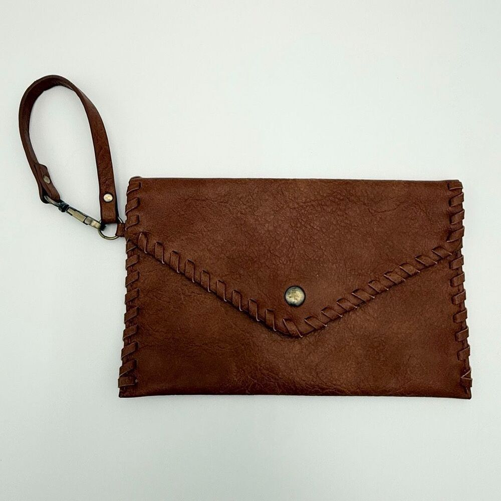Unbranded Brown Leather Snap Close Clutch Wristlet Bag Medium in Size